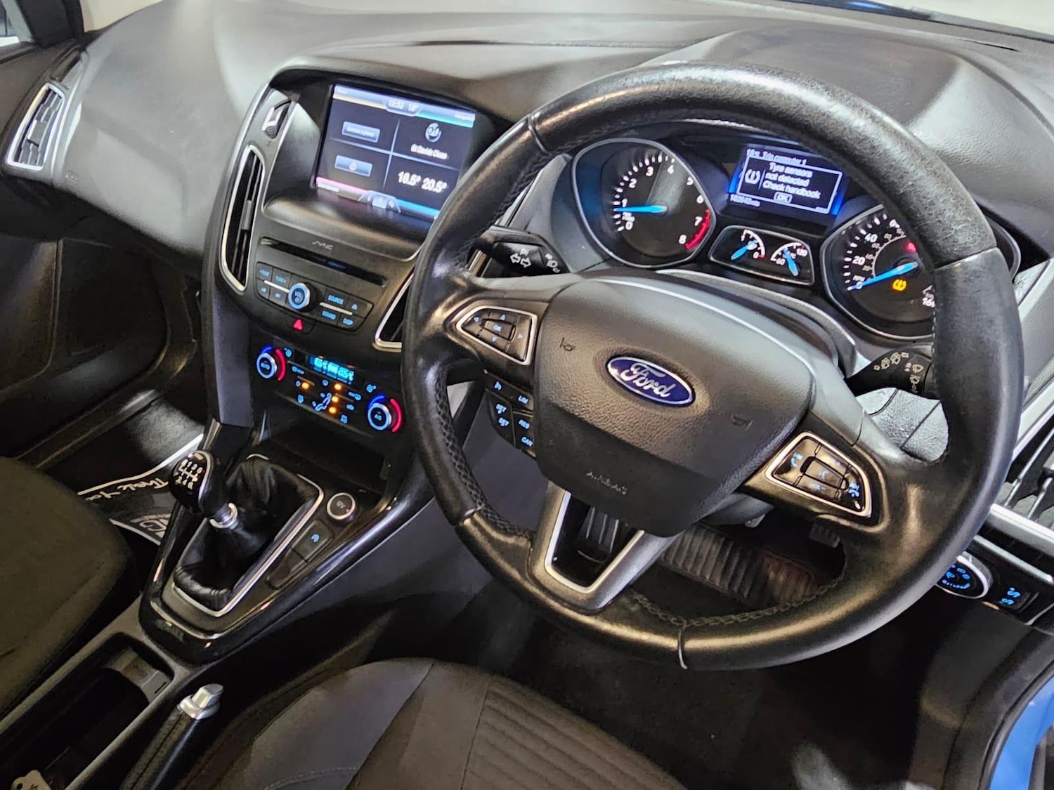 Used Ford Focus 2016 for sale - 76378078: Photo 17