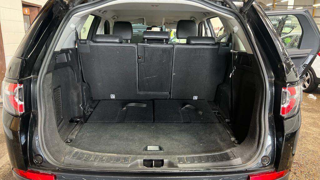 Used Land Rover Discovery Sport 2016 for sale - 77238306: Photo 13