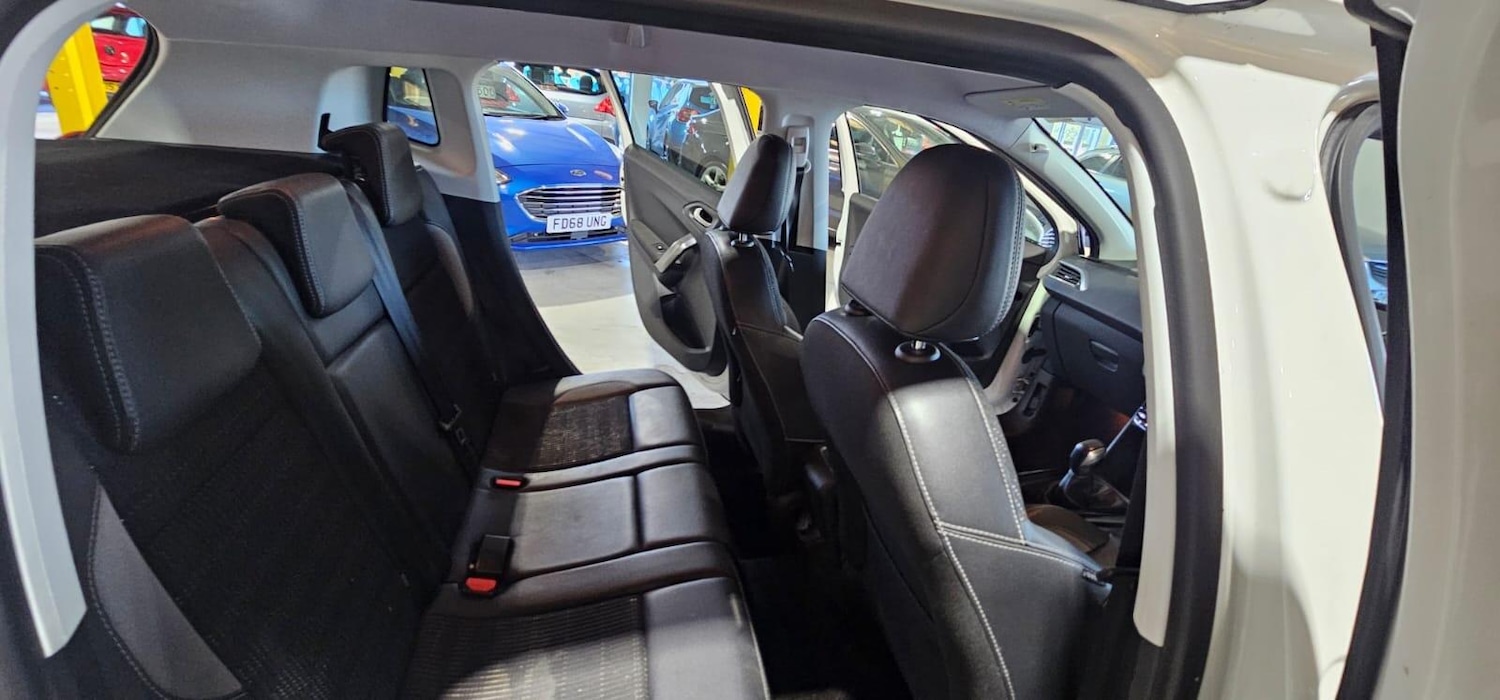 Used Peugeot 2008 2016 for sale - 76167328: Photo 12