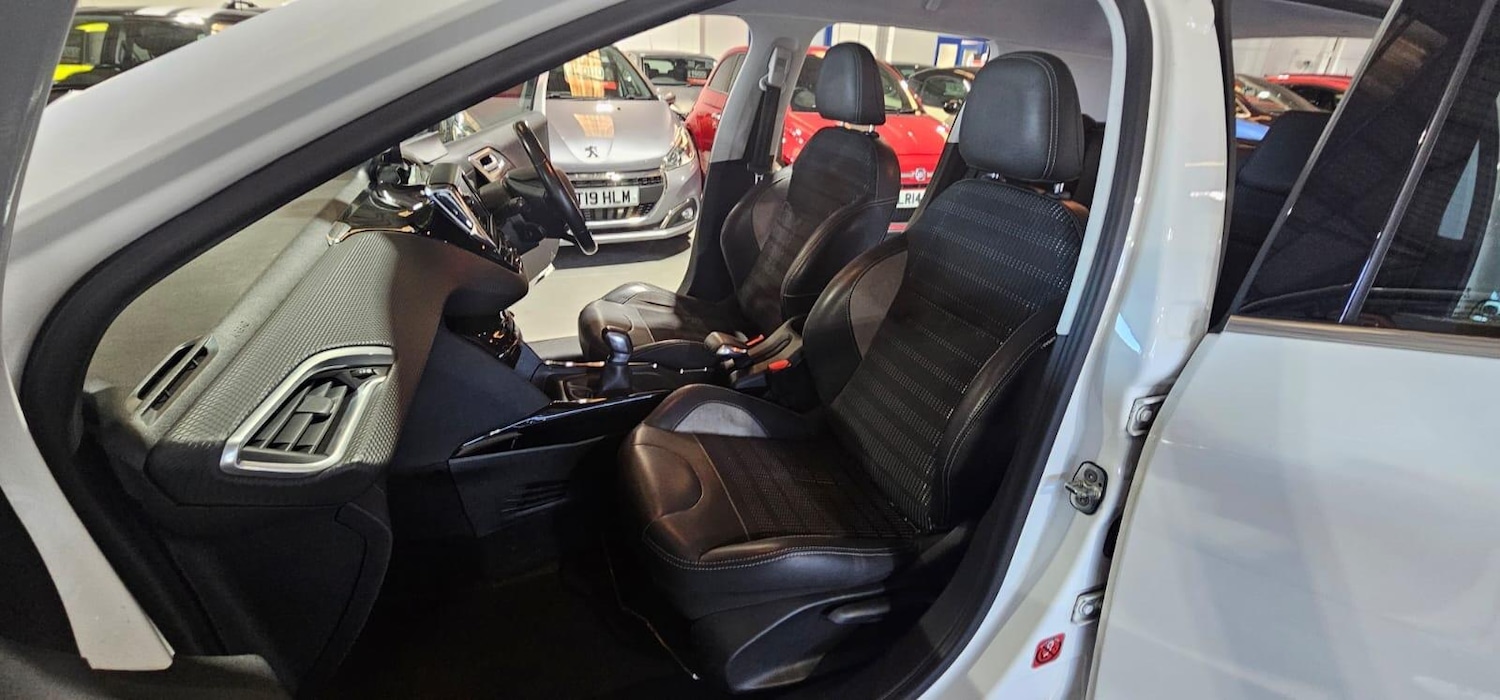 Used Peugeot 2008 2016 for sale - 76167328: Photo 18