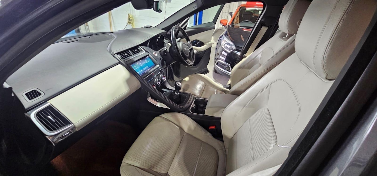 Used Jaguar E-Pace 2018 for sale - 76377276: Photo 25