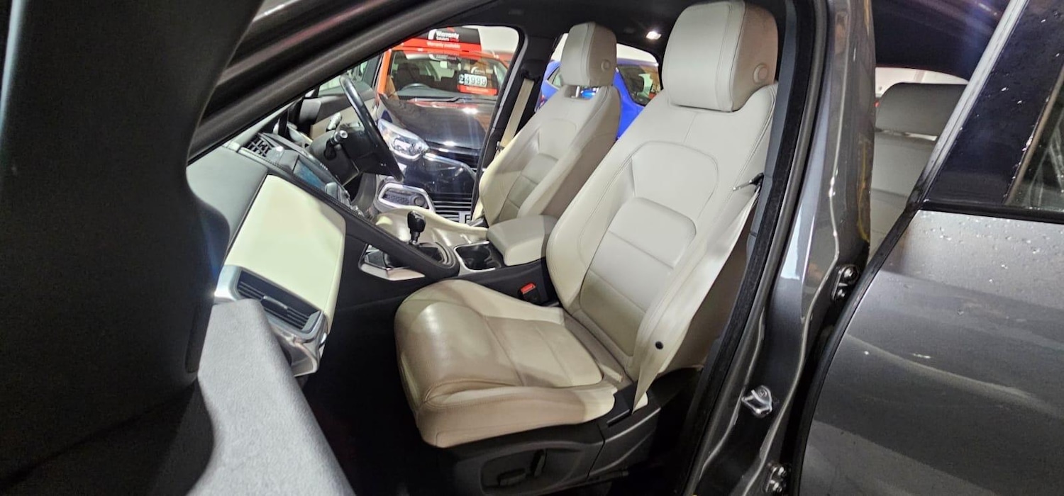 Used Jaguar E-Pace 2018 for sale - 76377276: Photo 29