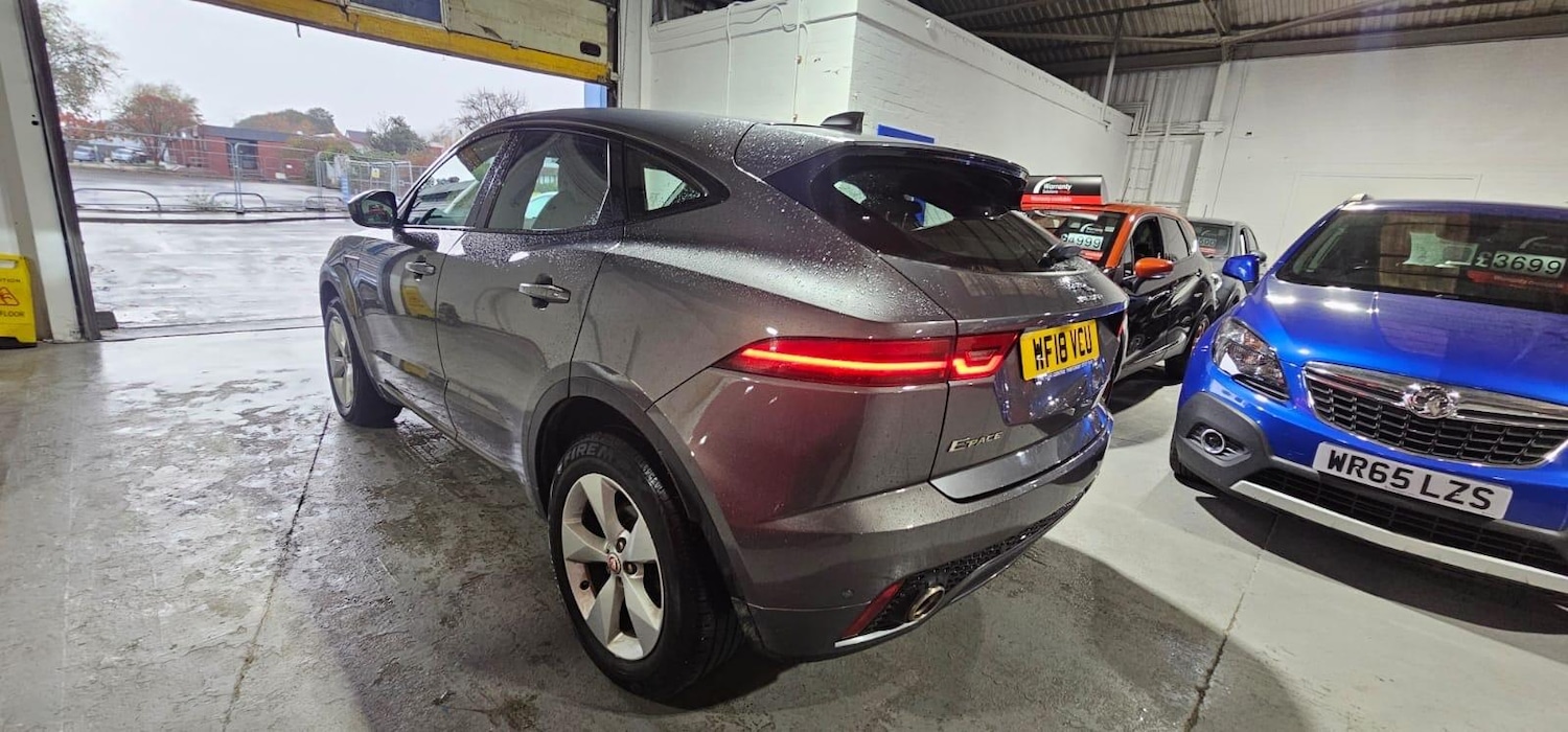 Used Jaguar E-Pace 2018 for sale - 76377276: Photo 9