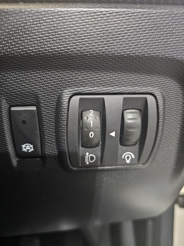 Used Renault Captur 2014 for sale - 76306247: Photo 27