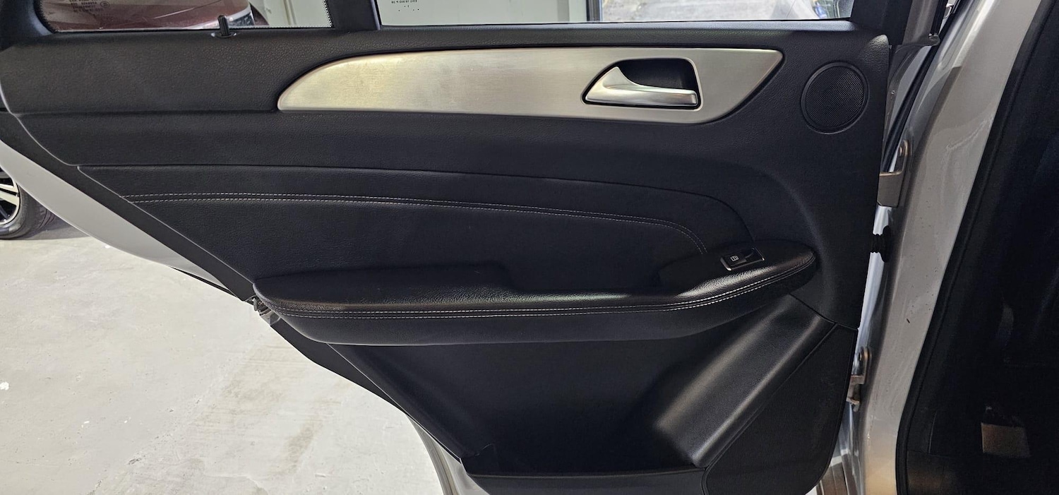 Used Mercedes-Benz M Class 2012 for sale - 76349231: Photo 14