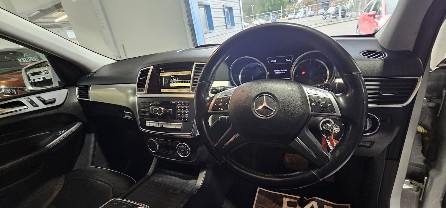 Used Mercedes-Benz M Class 2012 for sale - 76349231: Photo 19