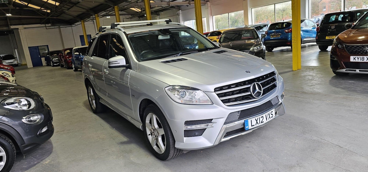 Used Mercedes-Benz M Class 2012 for sale - 76349231: Photo 2