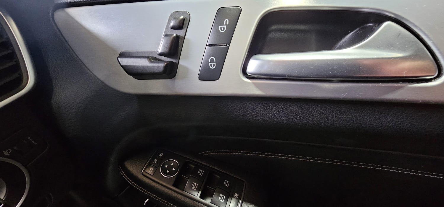 Used Mercedes-Benz M Class 2012 for sale - 76349231: Photo 23