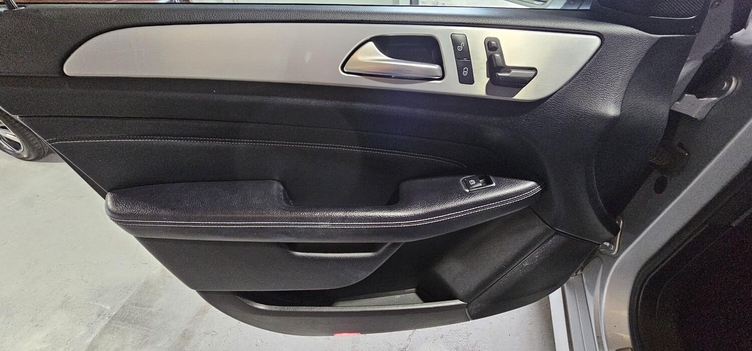 Used Mercedes-Benz M Class 2012 for sale - 76349231: Photo 24