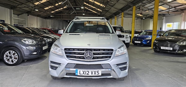 Used Mercedes-Benz M Class 2012 for sale - 76349231: Photo 3