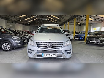 Used Mercedes-Benz M Class 2012 for sale - 76349231: Photo 3