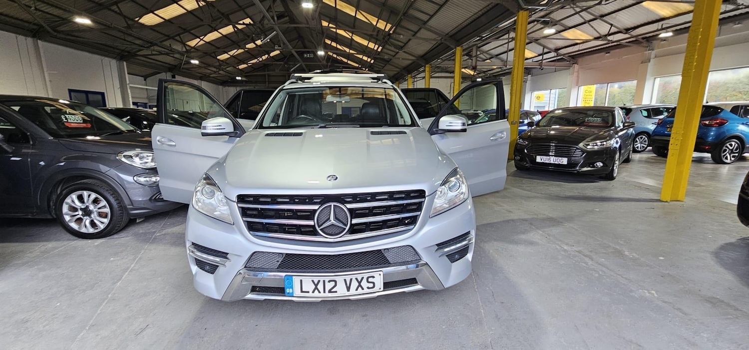 Used Mercedes-Benz M Class 2012 for sale - 76349231: Photo 4