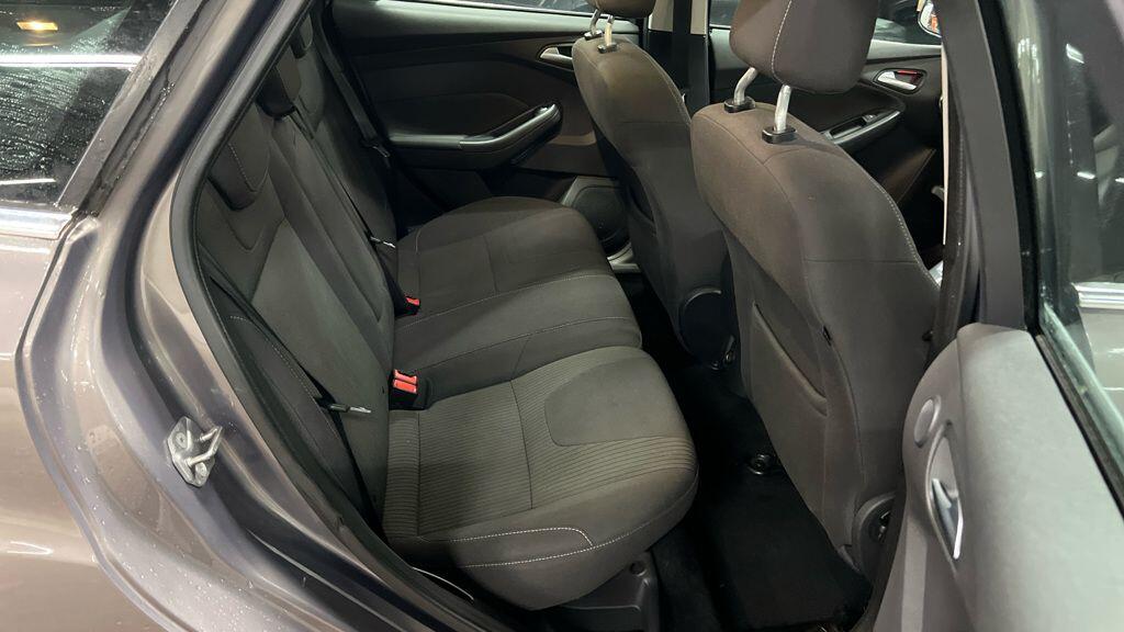 Used Ford Focus 2013 for sale - 76886973: Photo 14