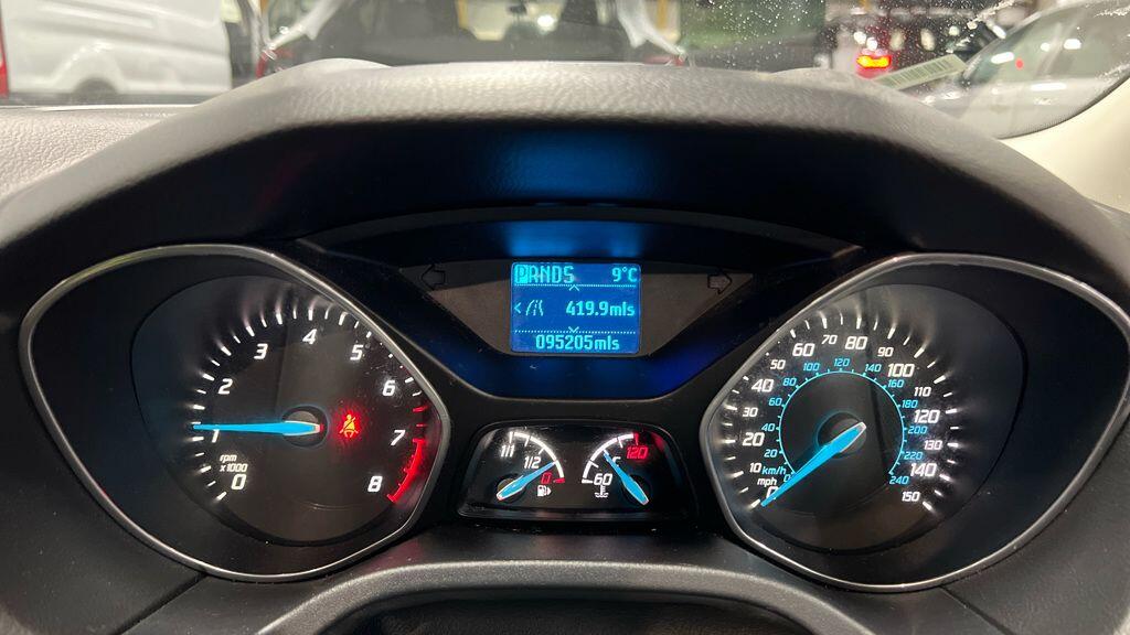 Used Ford Focus 2013 for sale - 76886973: Photo 16