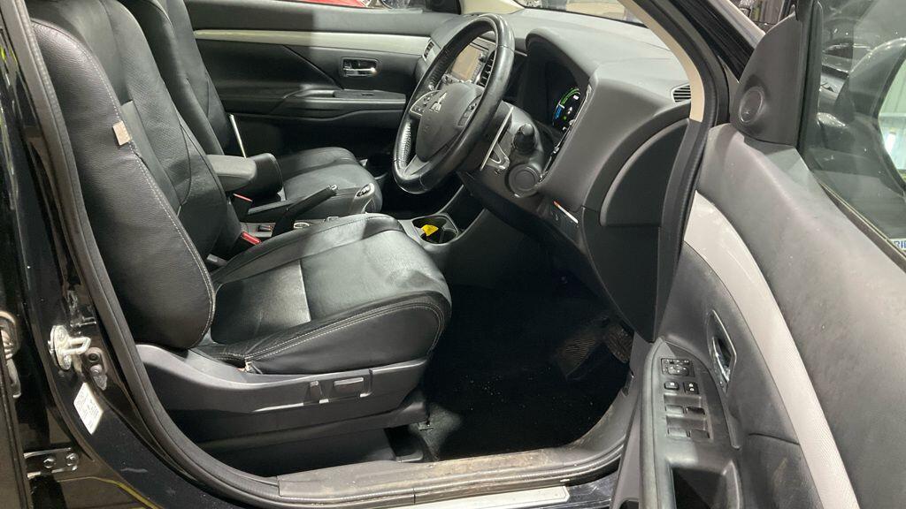 Used Mitsubishi Outlander 2014 for sale - 77332027: Photo 15