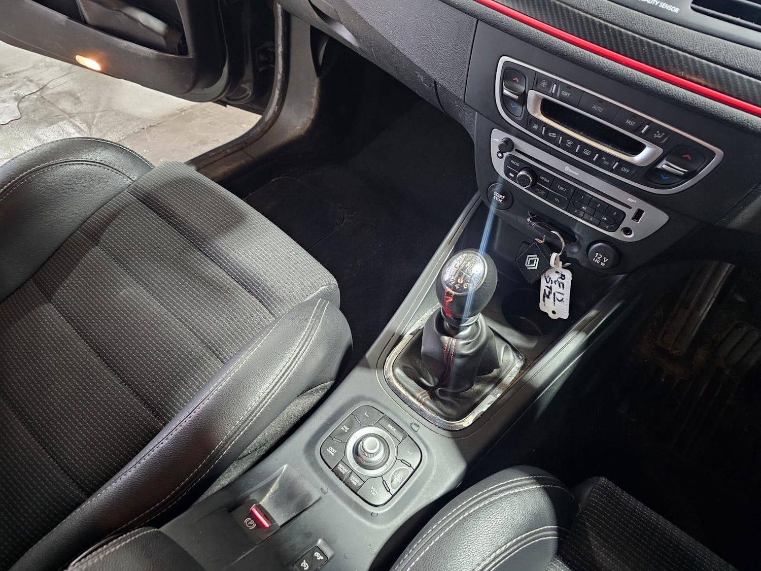 Used Renault Megane 2012 for sale - 76688851: Photo 12