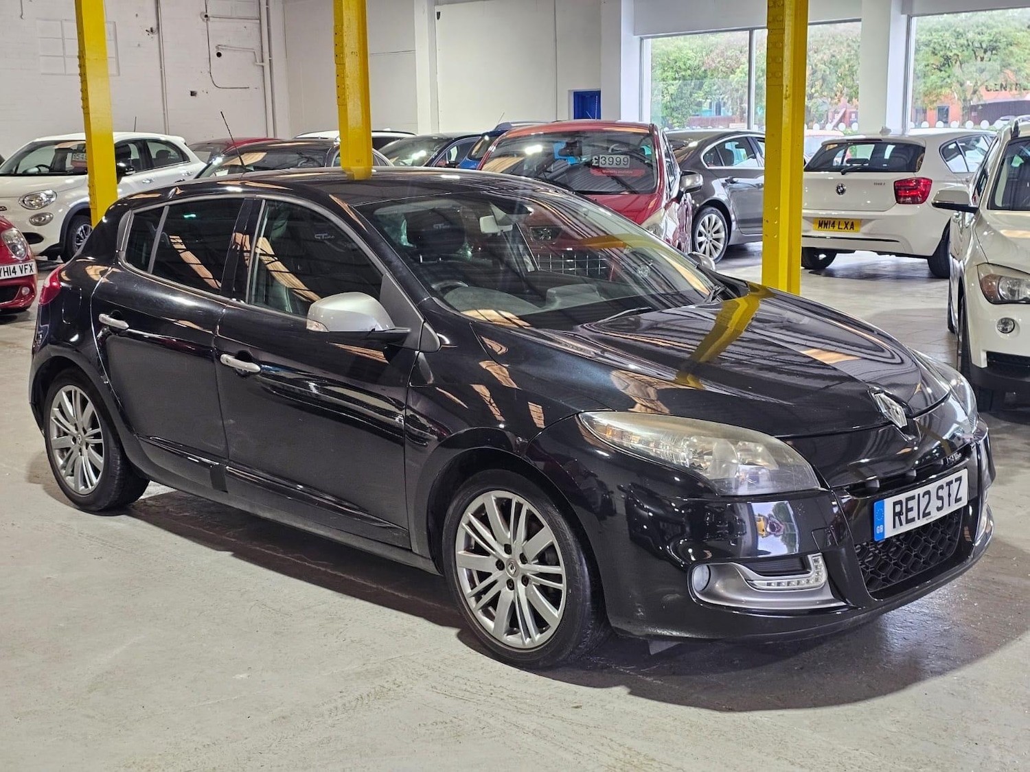 Used Renault Megane 2012 for sale - 76688851: Photo 2