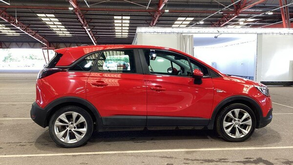 Used Vauxhall Crossland X 2018 for sale - 76259115: Photo 2
