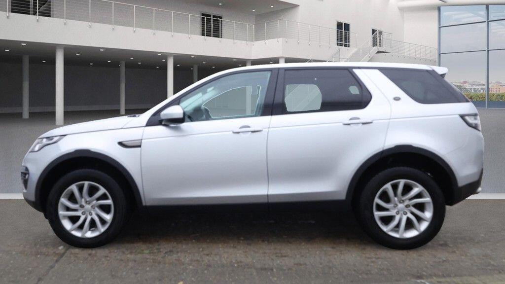 Used Land Rover Discovery Sport 2017 for sale - 77131661: Photo 6