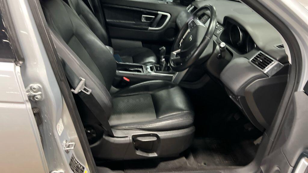Used Land Rover Discovery Sport 2017 for sale - 77131661: Photo 9