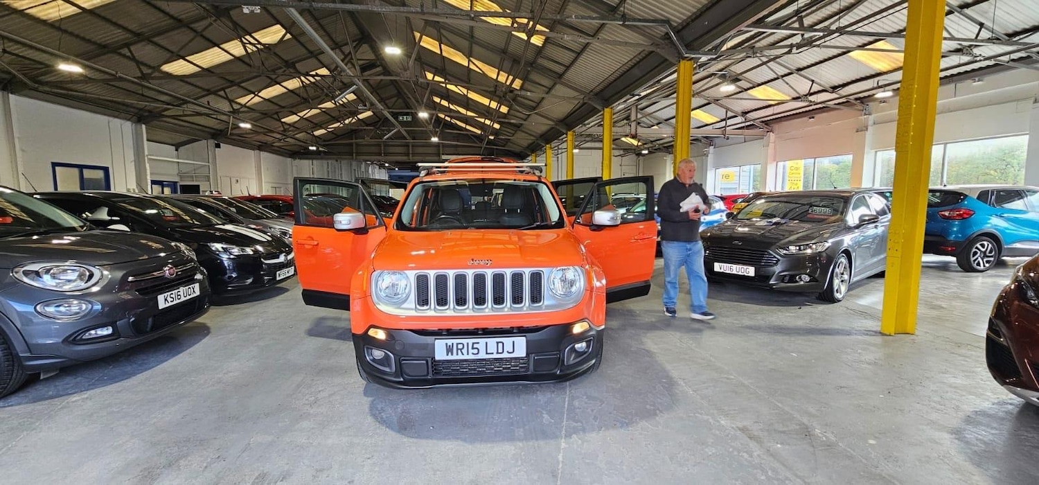 Used Jeep Renegade 2015 for sale - 76992120: Photo 2