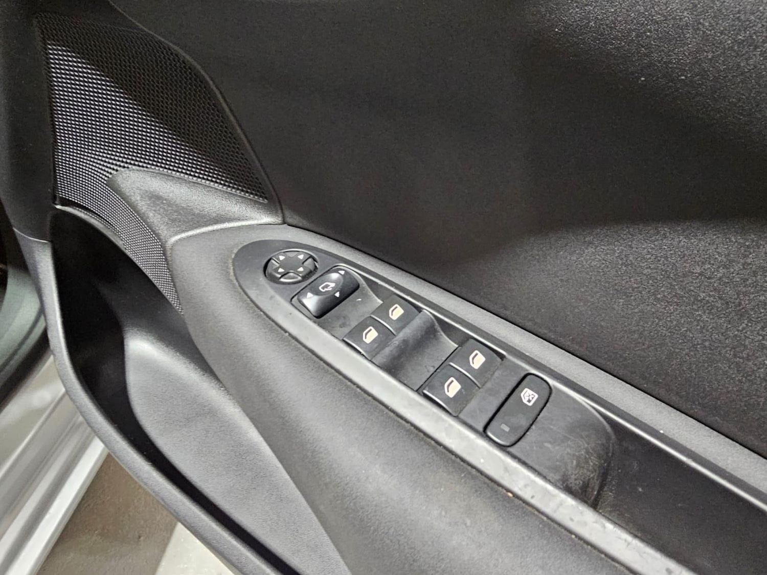 Used Citroen C4 2015 for sale - 77291018: Photo 18