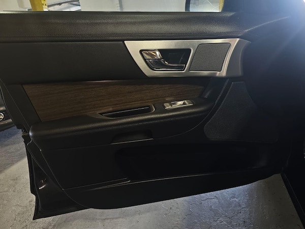 Used Jaguar XF 2013 for sale - 76179752: Photo 14