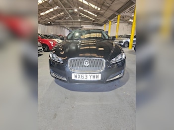 Used Jaguar XF 2013 for sale - 76179752: Photo 2