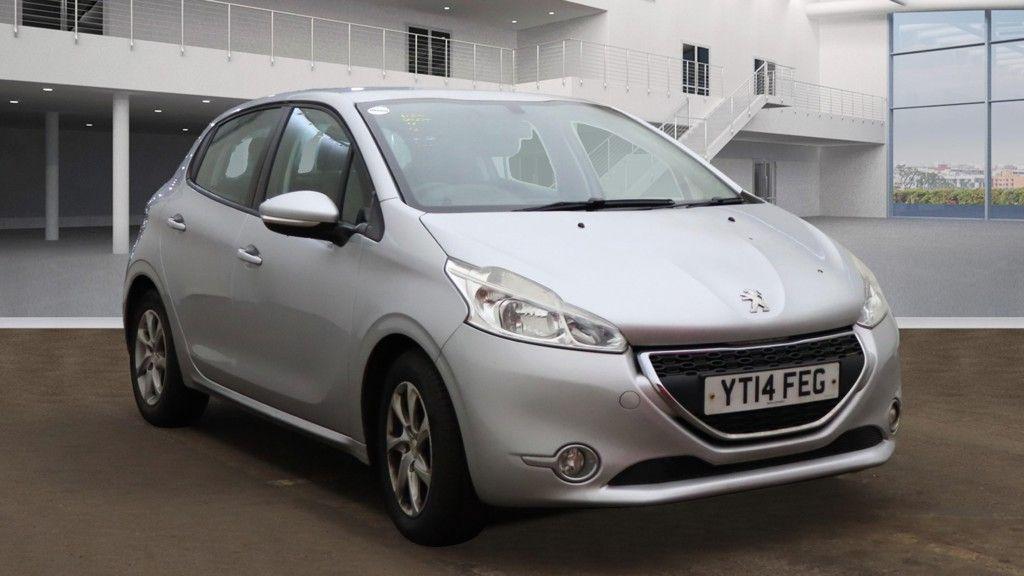 Used Peugeot 208 2014 for sale - 76359852: Photo 1