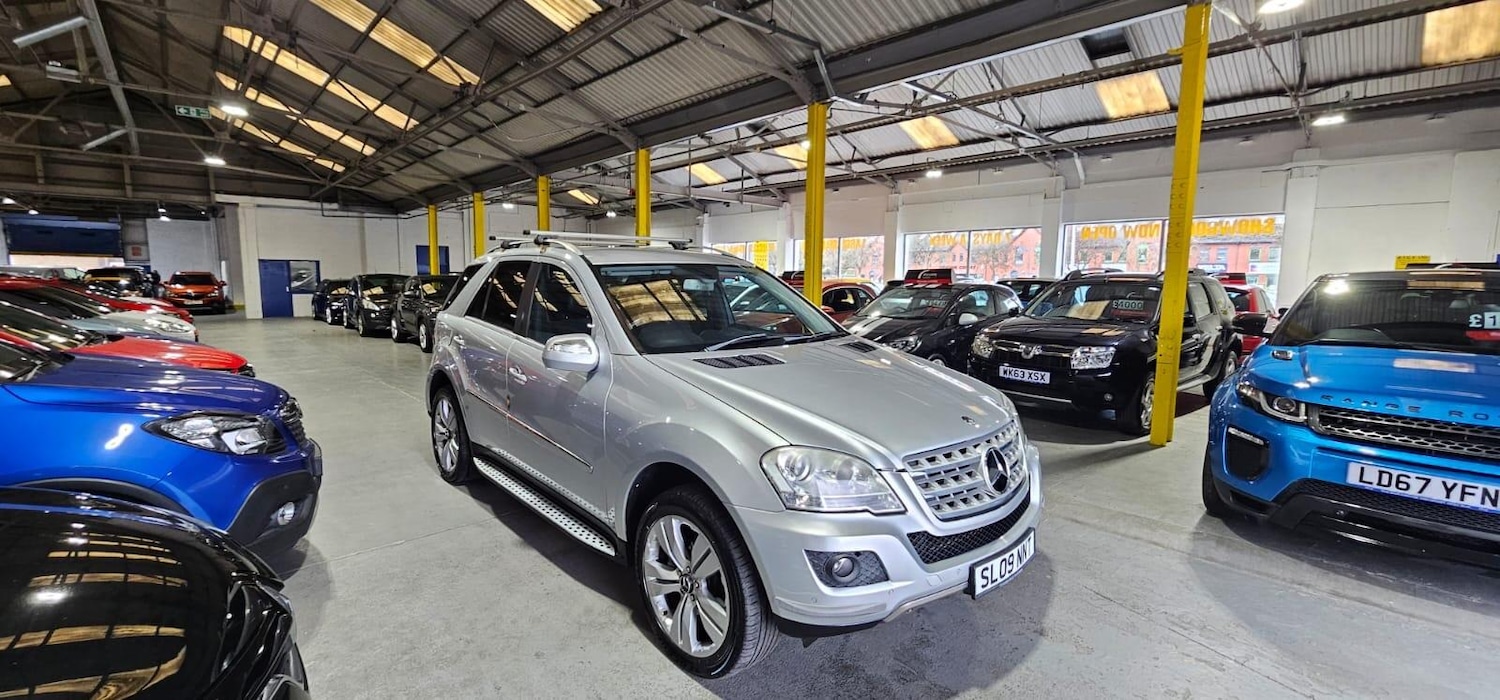 Used Mercedes-Benz M Class 2009 for sale - 76441230: Photo 2