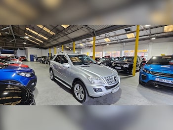 Used Mercedes-Benz M Class 2009 for sale - 76441230: Photo