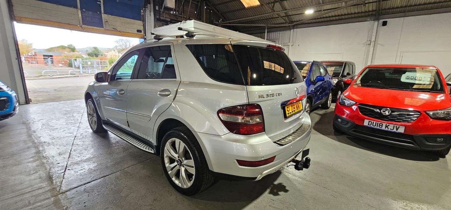 Used Mercedes-Benz M Class 2009 for sale - 76441230: Photo 9