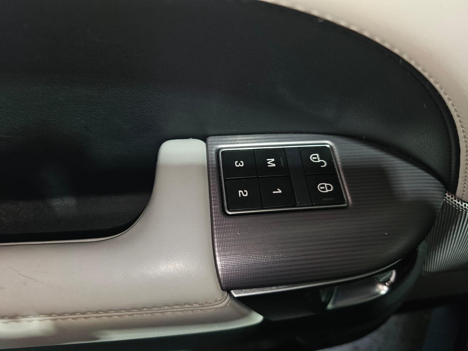 Used Land Rover Range Rover Sport 2015 for sale - 76772220: Photo 10