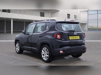 Used Jeep Renegade 2015 for sale - 76771903: Photo
