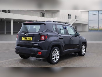 Used Jeep Renegade 2015 for sale - 76771903: Photo