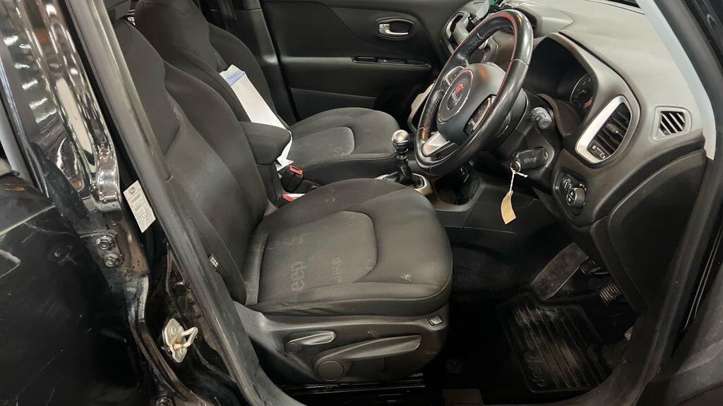 Used Jeep Renegade 2015 for sale - 76771903: Photo 9