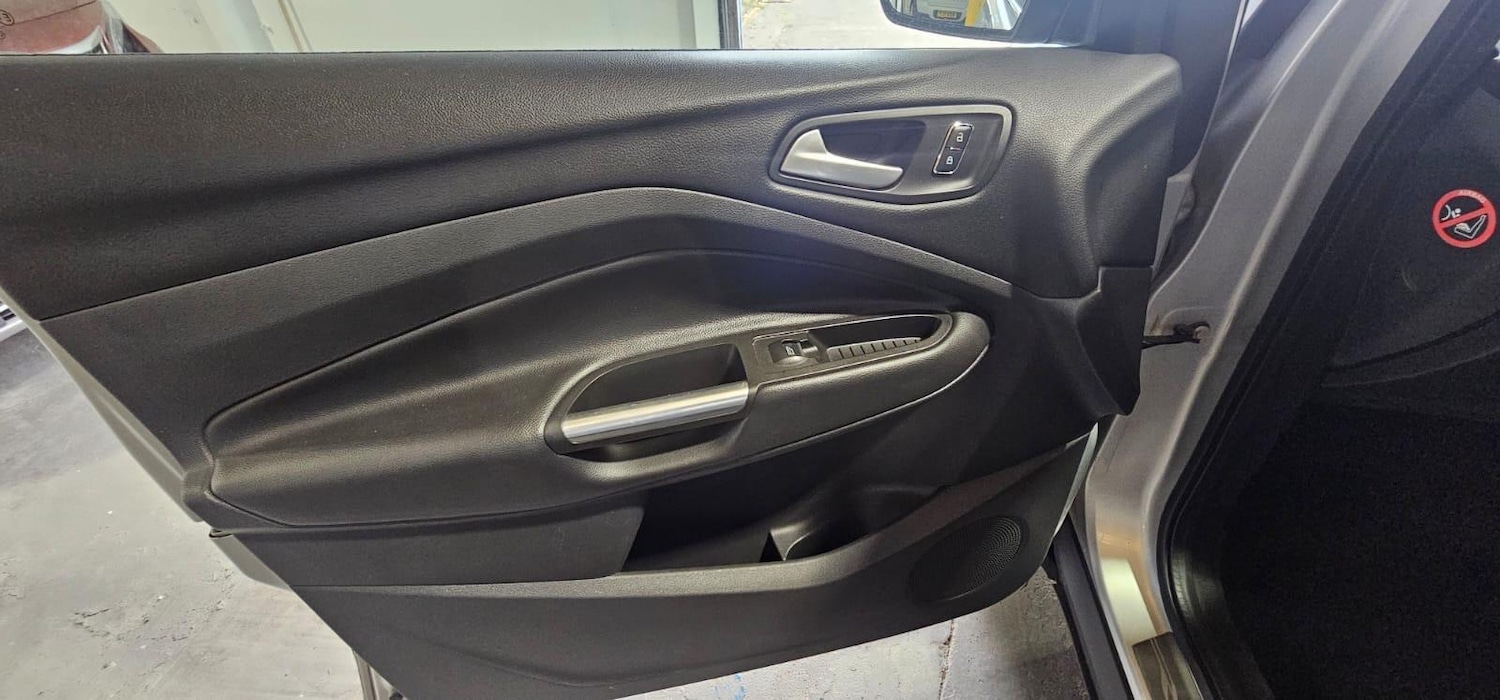 Used Ford Kuga 2015 for sale - 76990124: Photo 20