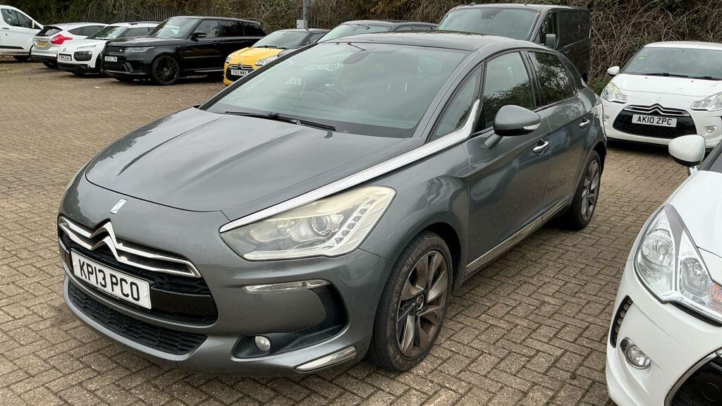Used Citroen DS5 2013 for sale - 76432849: Photo 2