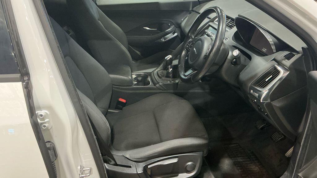 Used Jaguar E-Pace 2018 for sale - 76666645: Photo 9