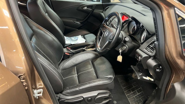 Used Vauxhall Astra 2016 for sale - 76260318: Photo 9