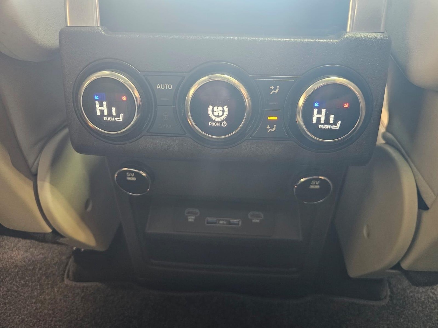 Used Land Rover Discovery 2017 for sale - 76772003: Photo 15