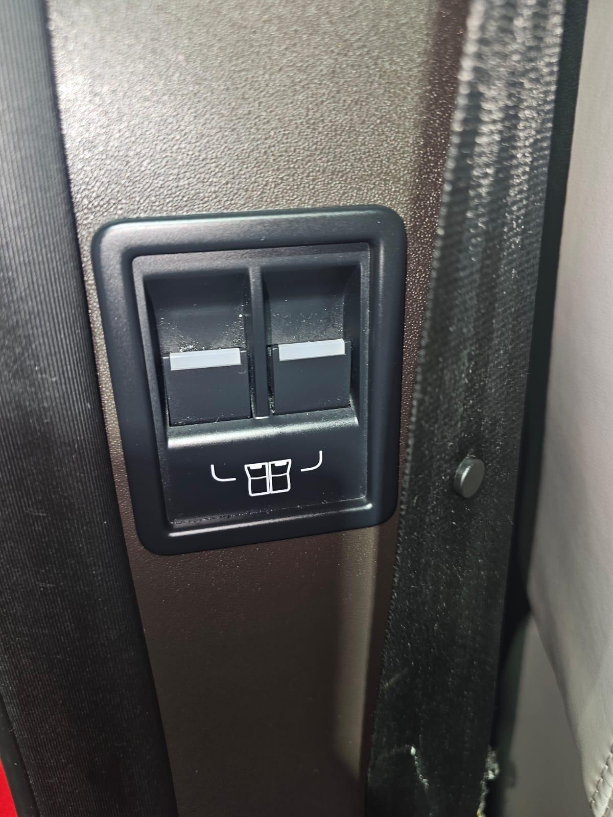 Used Land Rover Discovery 2017 for sale - 76772003: Photo 19