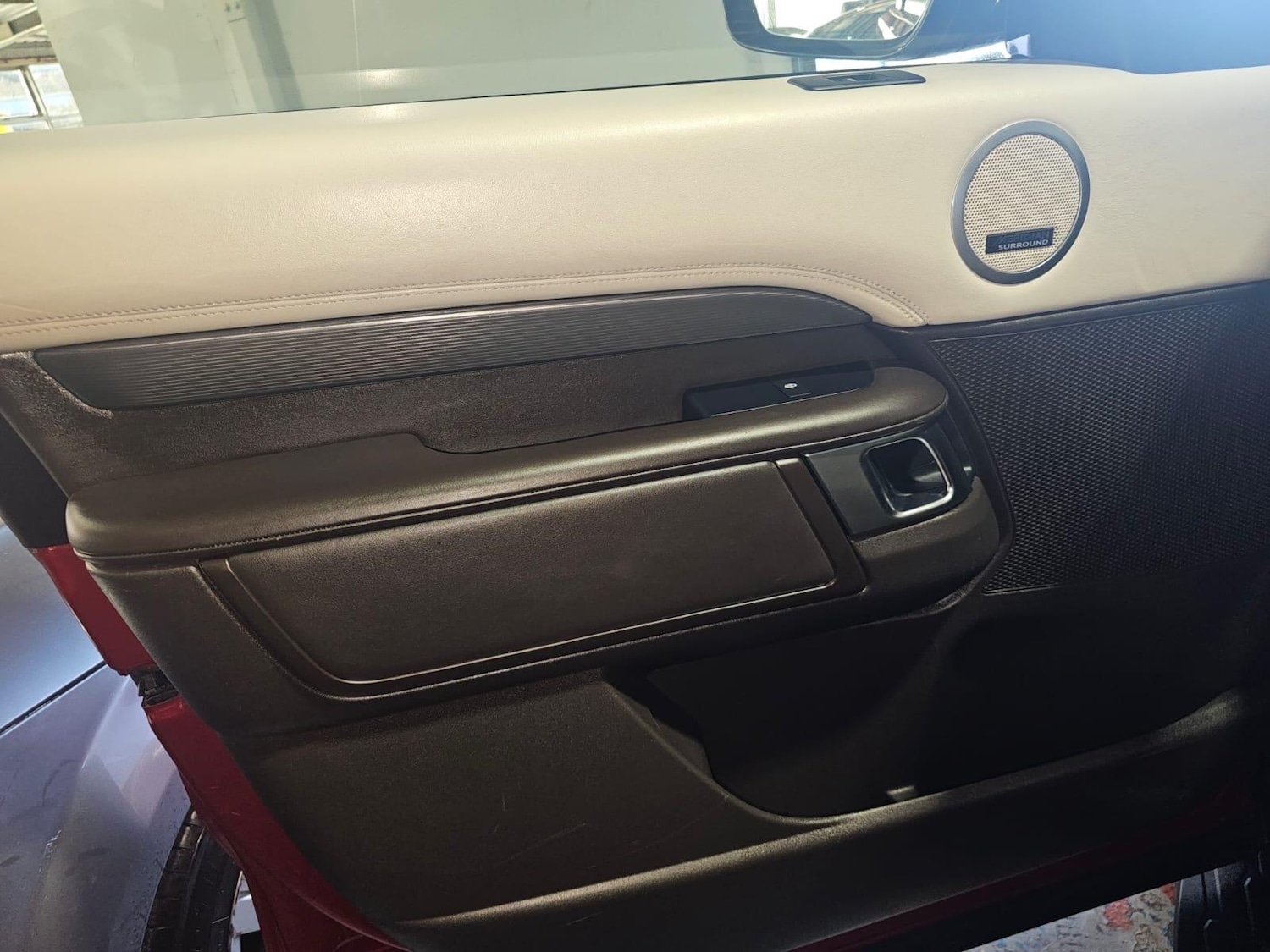 Used Land Rover Discovery 2017 for sale - 76772003: Photo 23