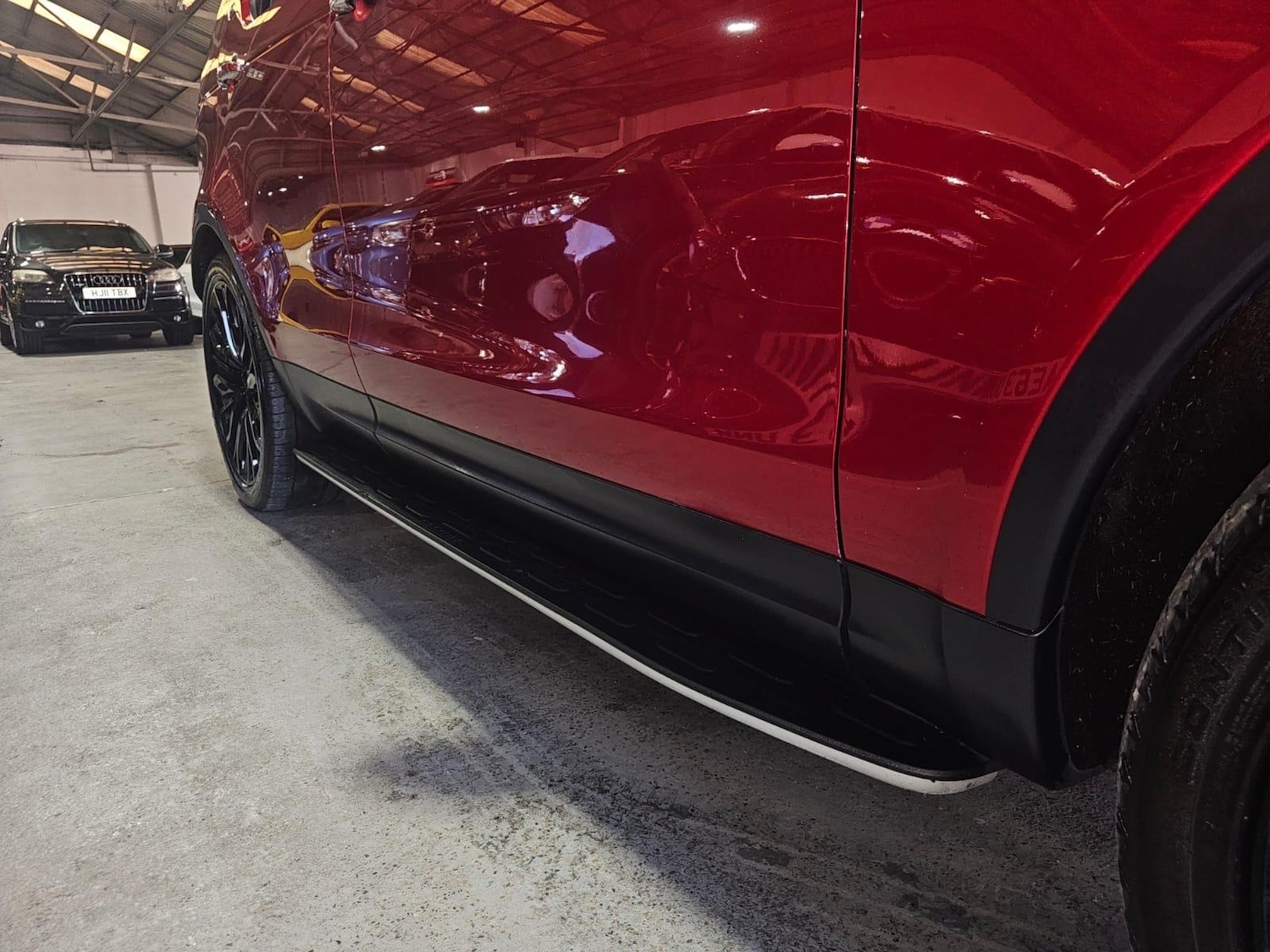 Used Land Rover Discovery 2017 for sale - 76772003: Photo 40