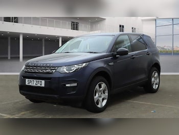 Used Land Rover Discovery Sport 2017 for sale - 76965315: Photo