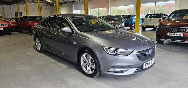 Used Vauxhall Insignia 2018 for sale - 76307228: Photo 1