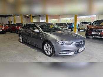 2018 (18) - 1.6 Turbo D ecoTec Elite Nav 5dr