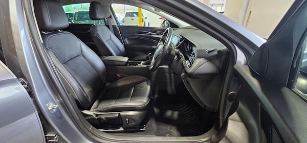 Used Vauxhall Insignia 2018 for sale - 76307228: Photo 22