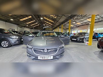 Used Vauxhall Insignia 2018 for sale - 76307228: Photo 2