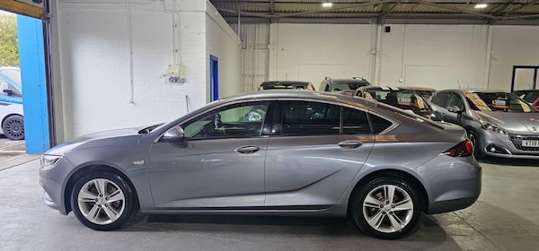 Used Vauxhall Insignia 2018 for sale - 76307228: Photo 6